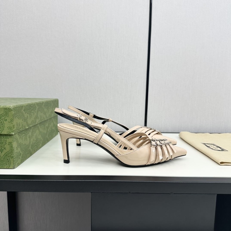 G*u*i sandals